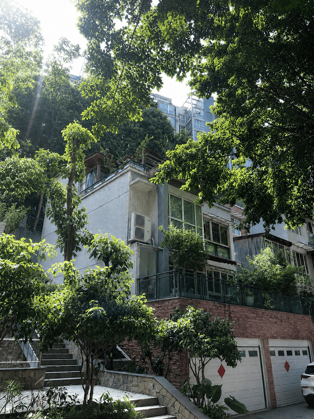 徐州岛居岁月从容升级：小小岛老别墅加装蒂升悦行款电梯
